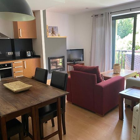 Apartament Hug Roger Valencia D'Aneu Eksteriør bilde